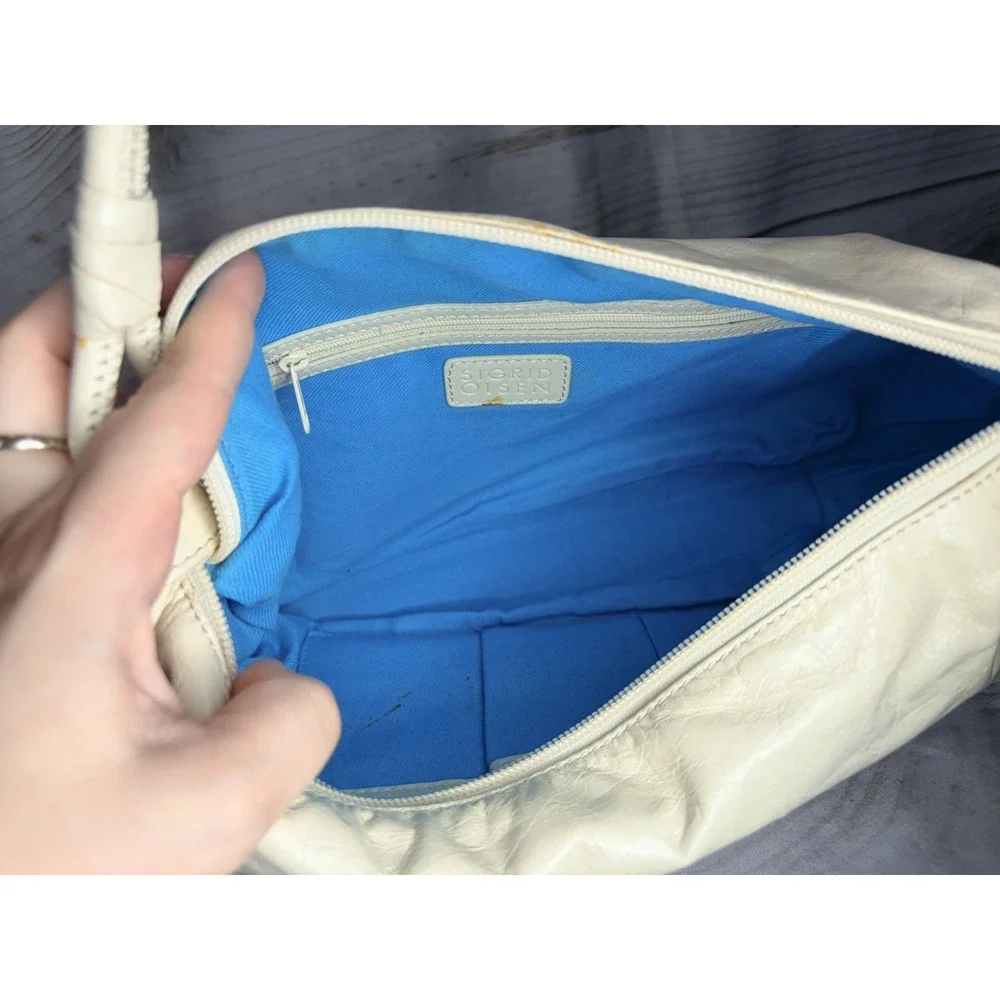 Vintage Sigrid Olsen 100%‎ Leather Hobo Shoulder Bag Ivory Detailed Zip Closure